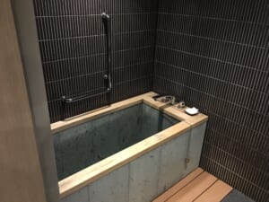 ジャパニーズスイートルームの浴室